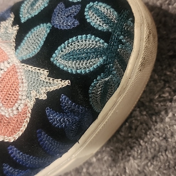 Rebecca Minkoff Embroidered Black Slip-On Shoes - Picture 4 of 4